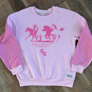 Compton Cowboys Graphic Rodeo Sweatshirt Pink Size M